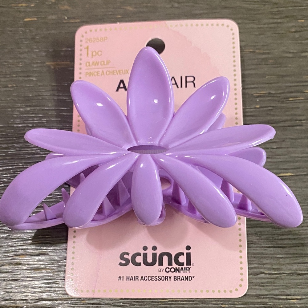 Scunci Lavender Flower Hair Clip